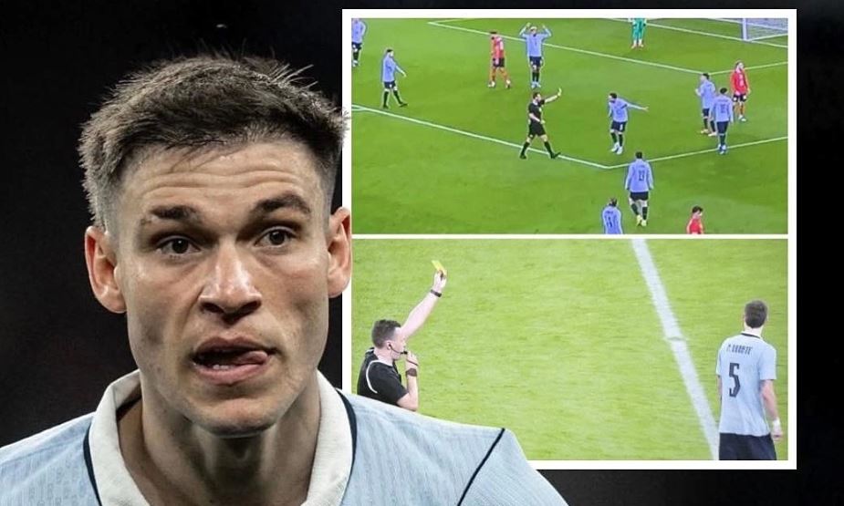 Gimenez - Sao MU ăn 2 thẻ vàng vẫn không bị đuổi do nhầm lẫn