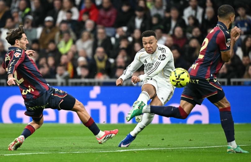 Mbappe còn "hy sinh" vì chiến thuật bảo thủ của HLV Luis Enrique