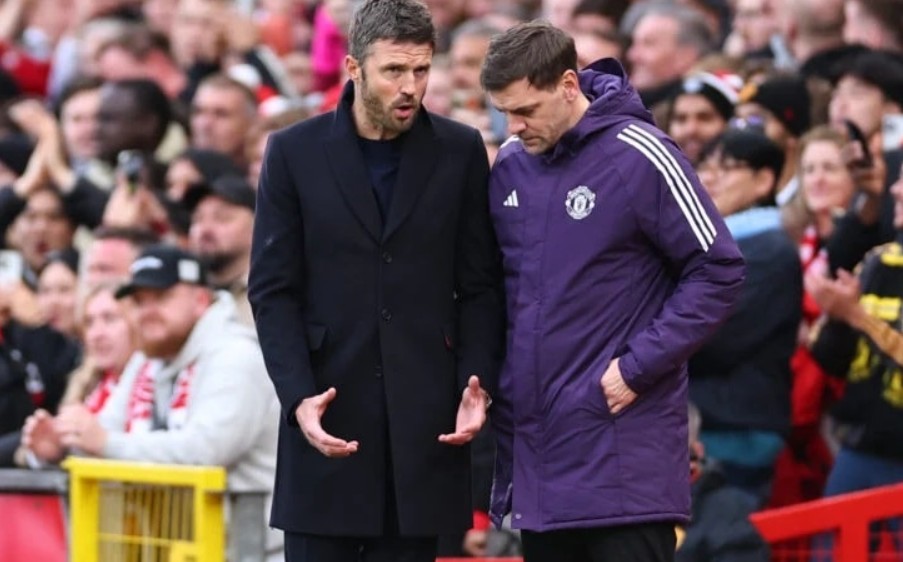 Hội CĐV ủng hộ Carrick tiến gần ghế HLV trưởng